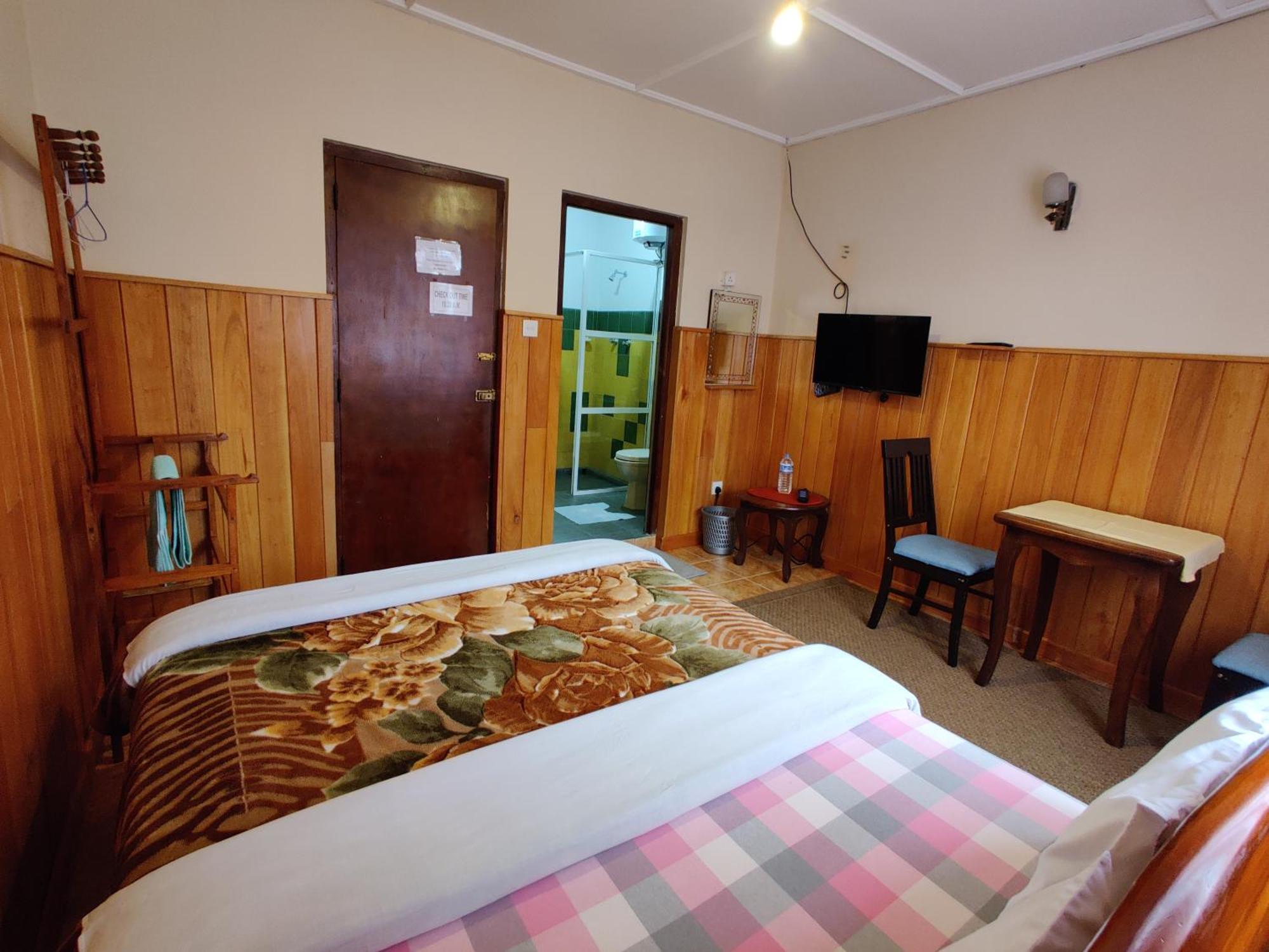 Carnation Rest Hotel Nuwara Eliya Exterior photo